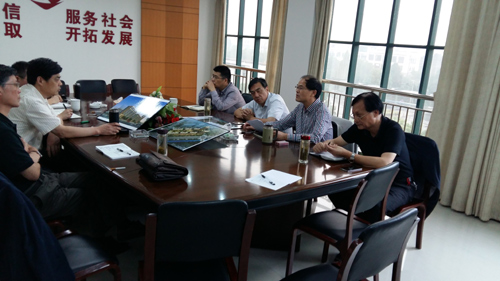 华德法考察.jpg 华德法考察.jpg